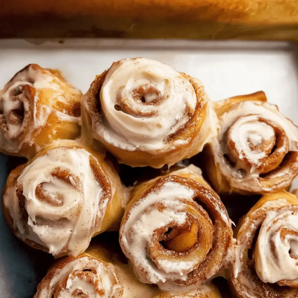 Apple Cinnamon Rolls